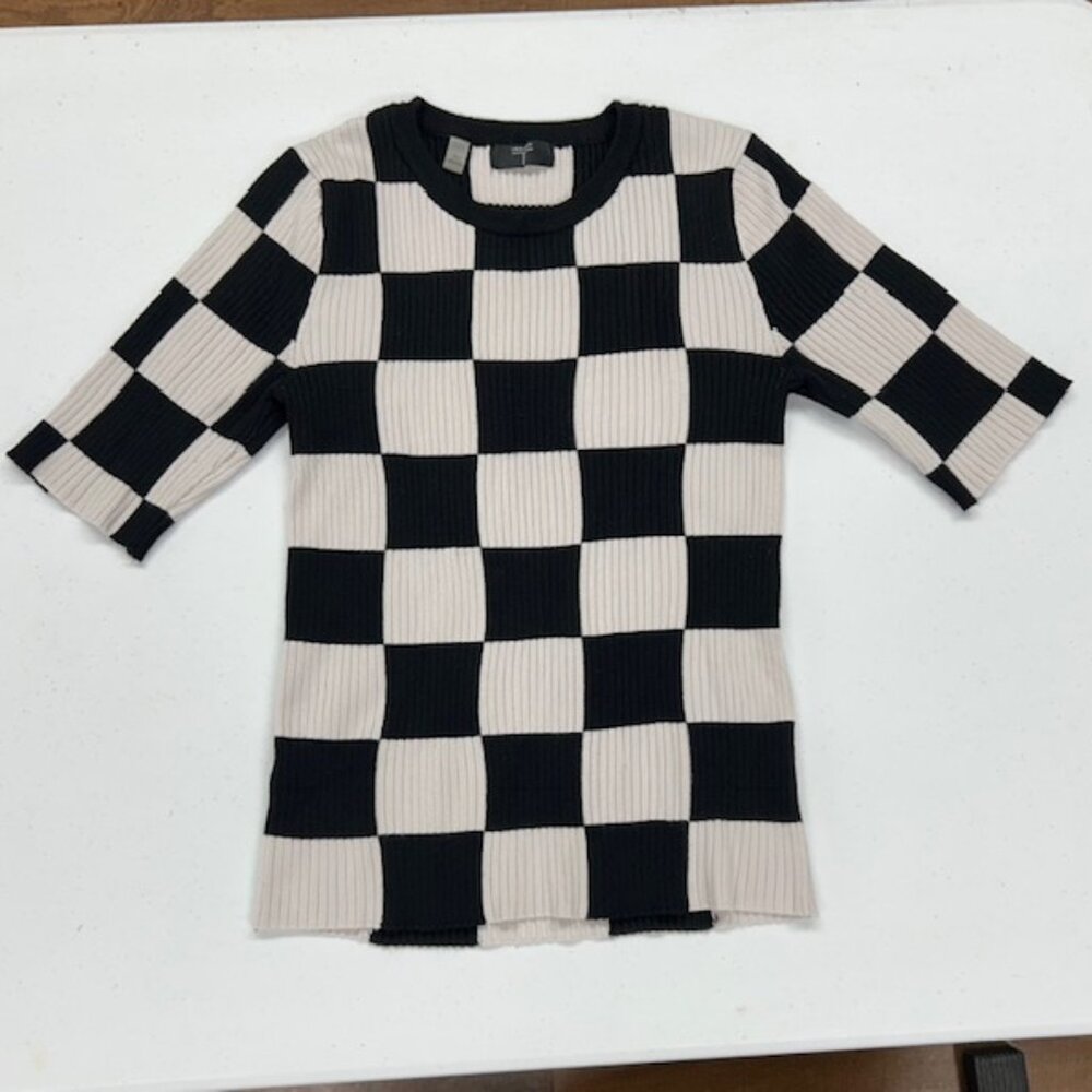 Tahari Large Black/White Checkered Top